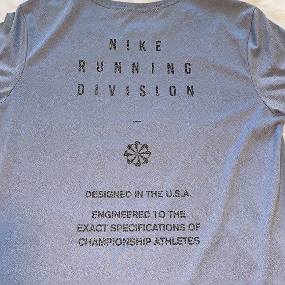 Nike Dri-Fit Men’s M Running Tee (Limited Edition) - Picture 4 of 4
